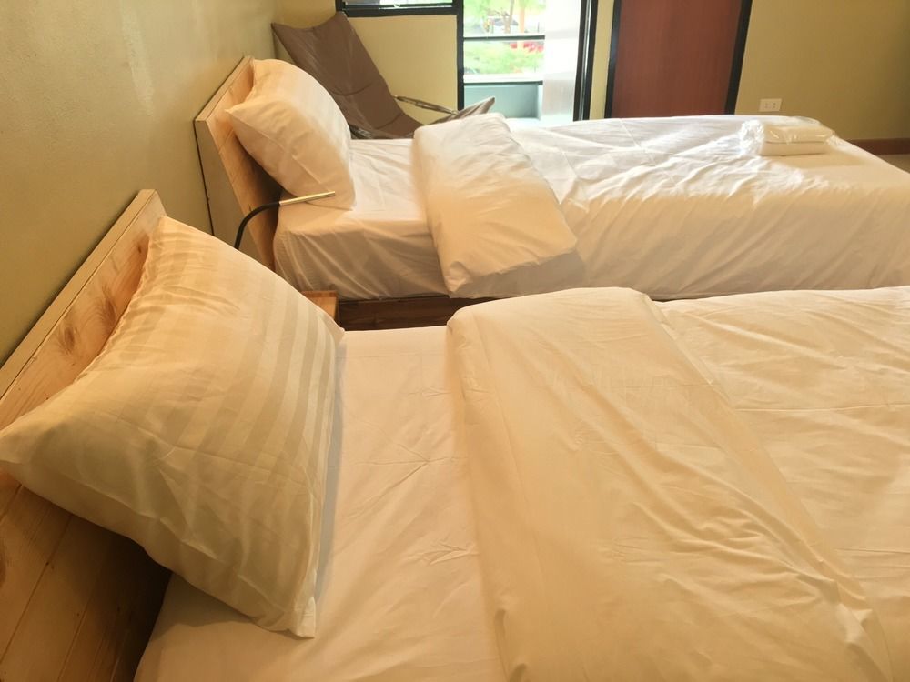 Room At Prachachuen Nonthaburi Exterior foto